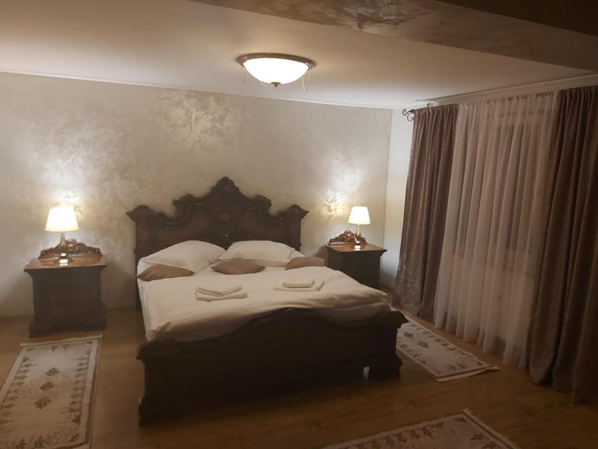 Hotel Casa Luca Moldova Noua Exteriér fotografie