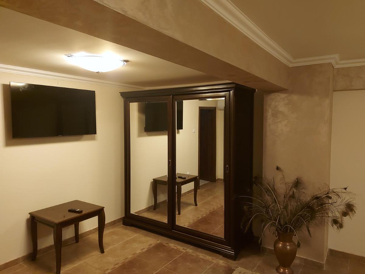 Hotel Casa Luca Moldova Noua Exteriér fotografie
